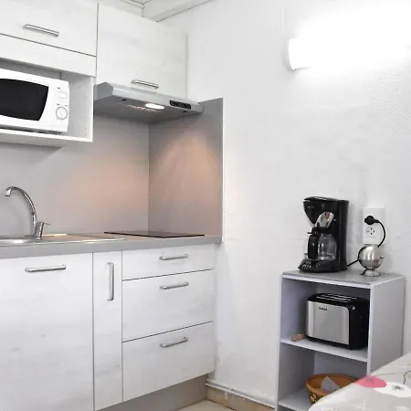 Maison Avec Piscine, Mezzanine Et Climatisation - 5 Couchages - - Fr-1-229-821 *